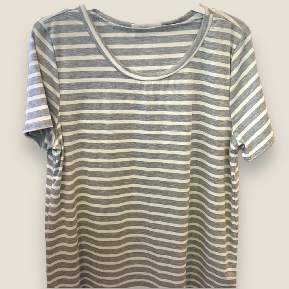 Gray and white striped women’s short-sleeved top